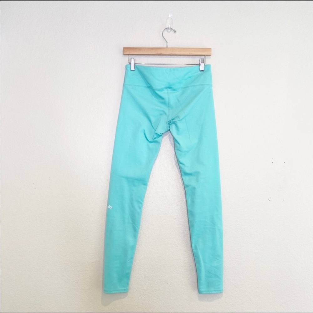 ALO Yoga 7/8 Turquoise Leggings!